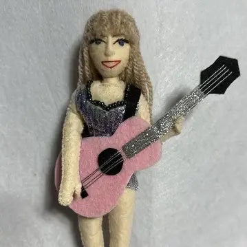 Ornaments: Taylor Swift