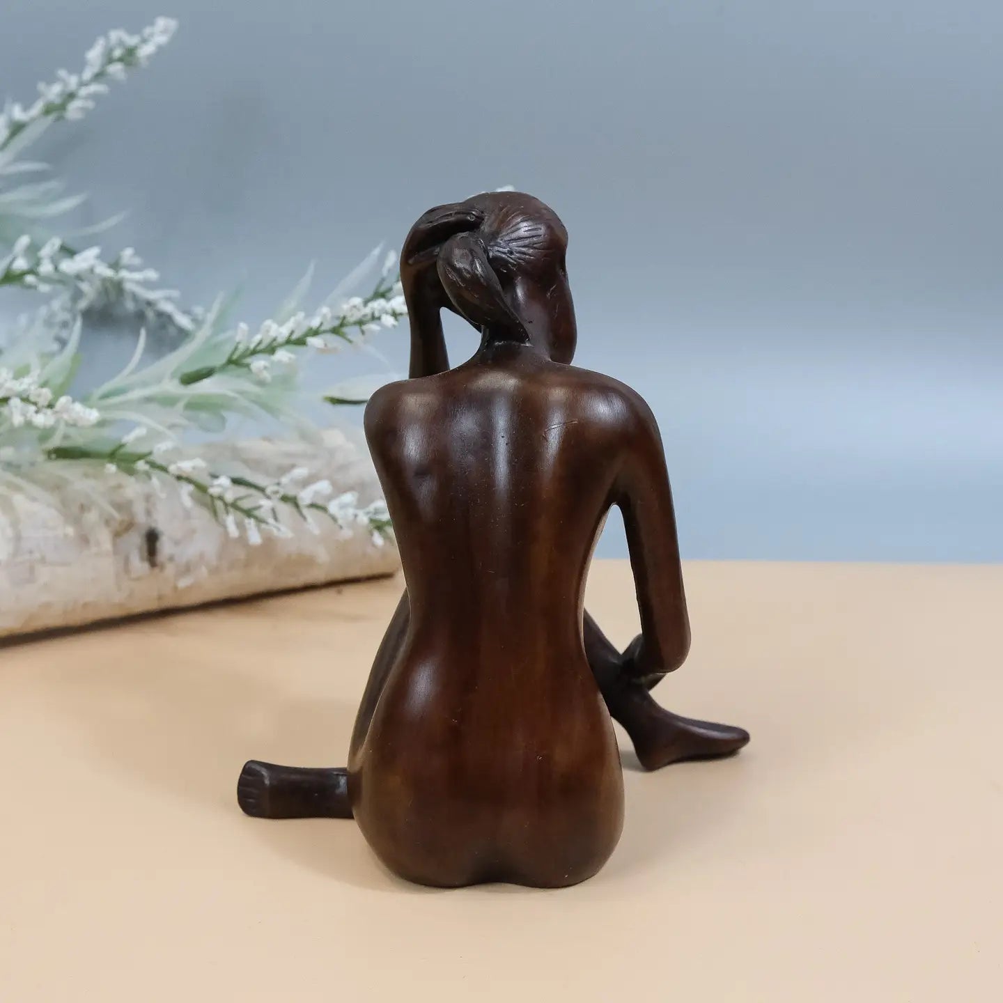 Statue: Handmade Women Decorative Statue
