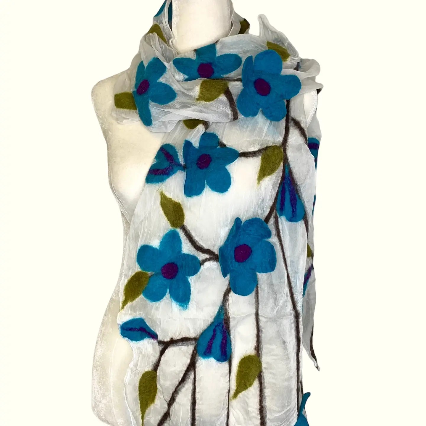 Scarf: Turquoise Blossoms