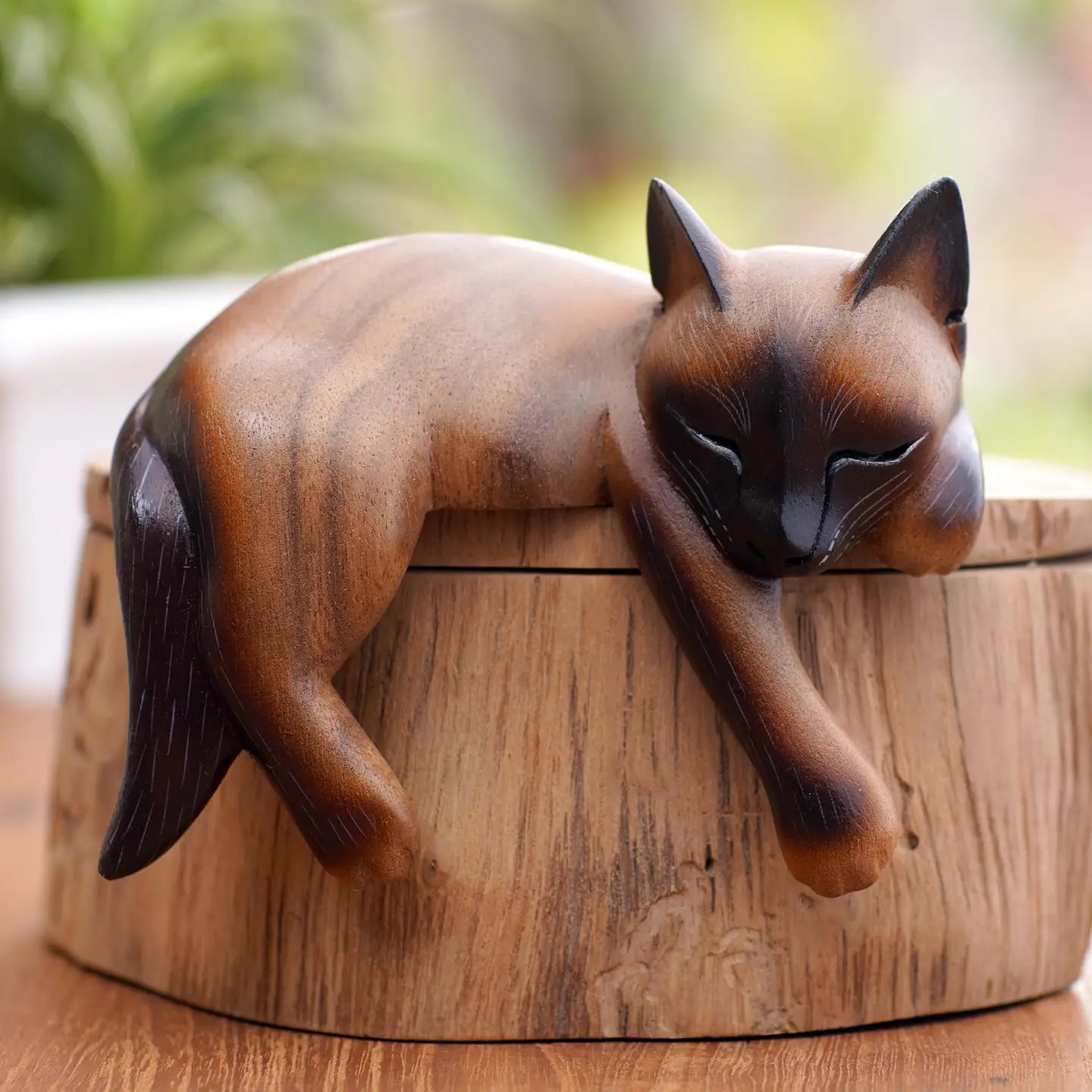 Wooden Sleeping Cat (Suar Wood)