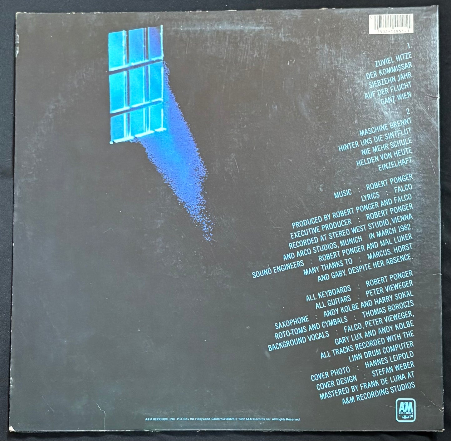 International: Falco - Einzelhaft (JK)