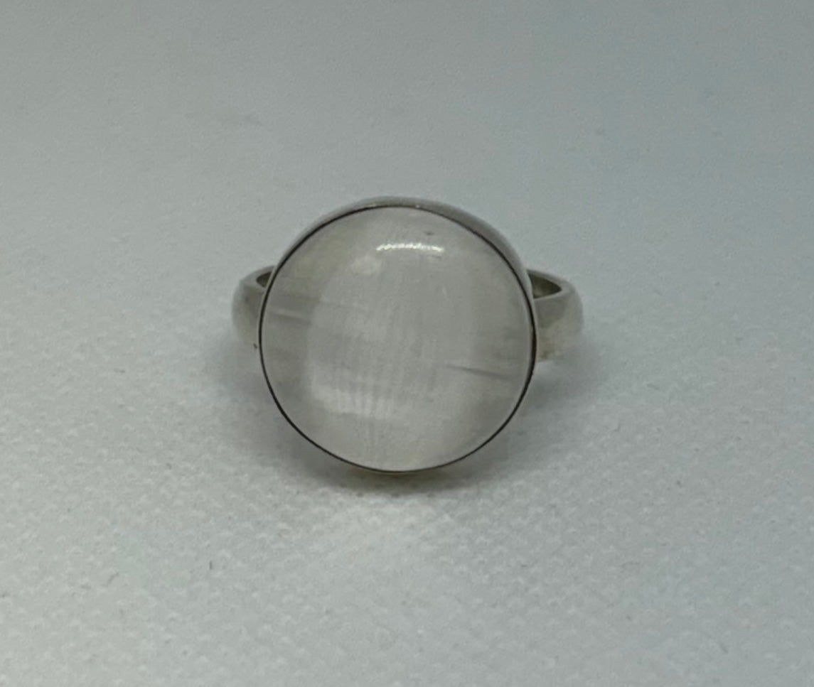 Rings: Selenite