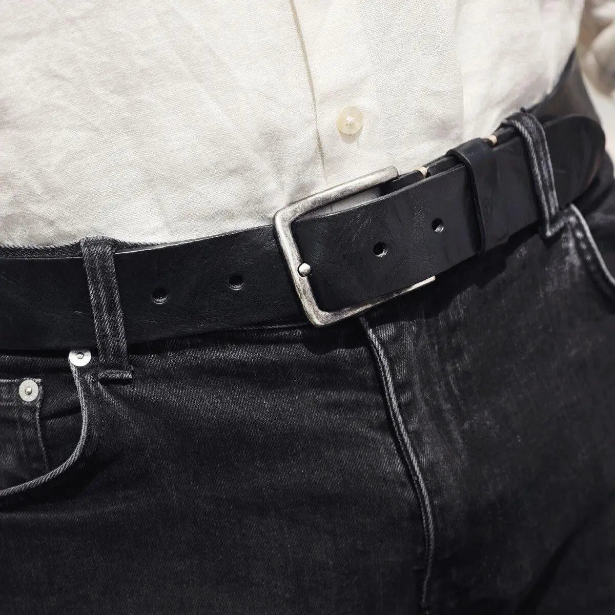 Belt: Silver Buckle Casual Rugged