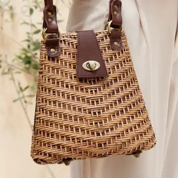 Hangbag: Rattan with Leather Strap