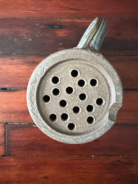 Pottery: Berry Colander
