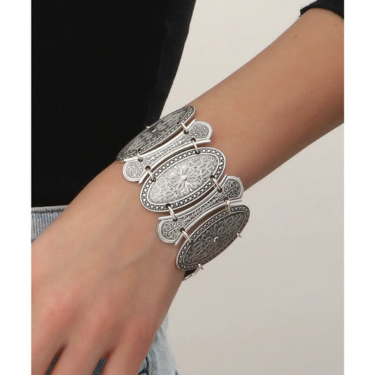 Bracelet: Antique Silver Plated Bohemian Style