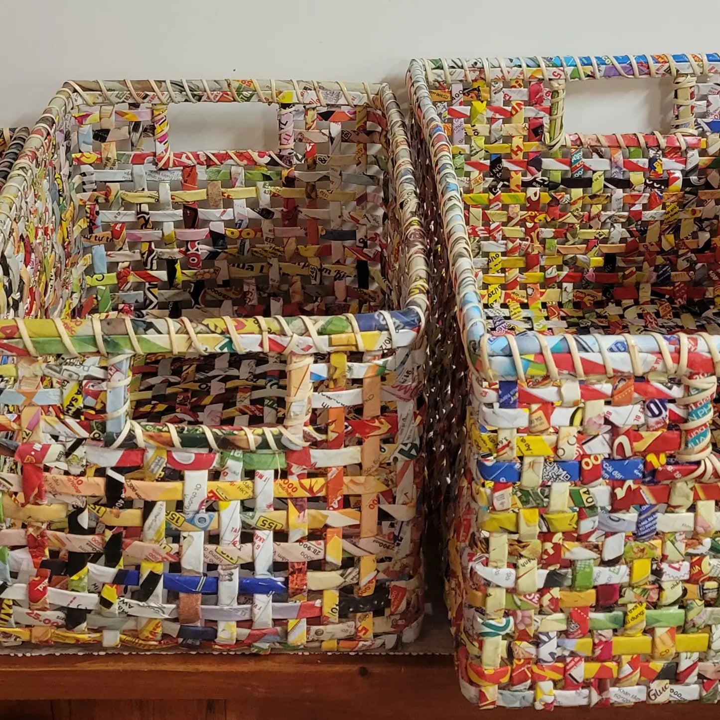 Baskets: Recycled Magazines