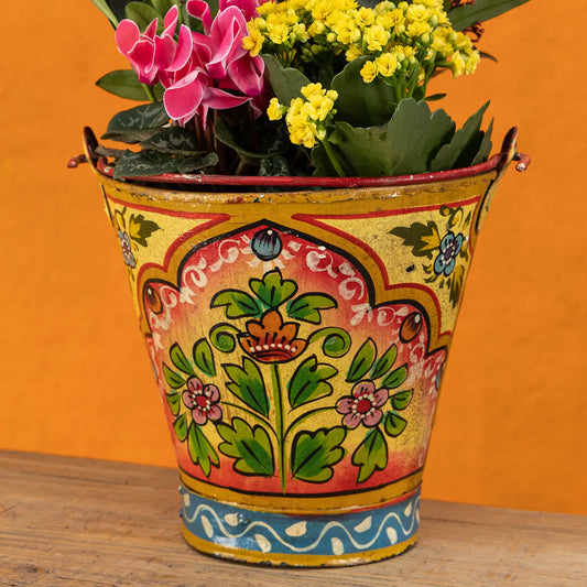 Pot" Vintage Iron Handpainted