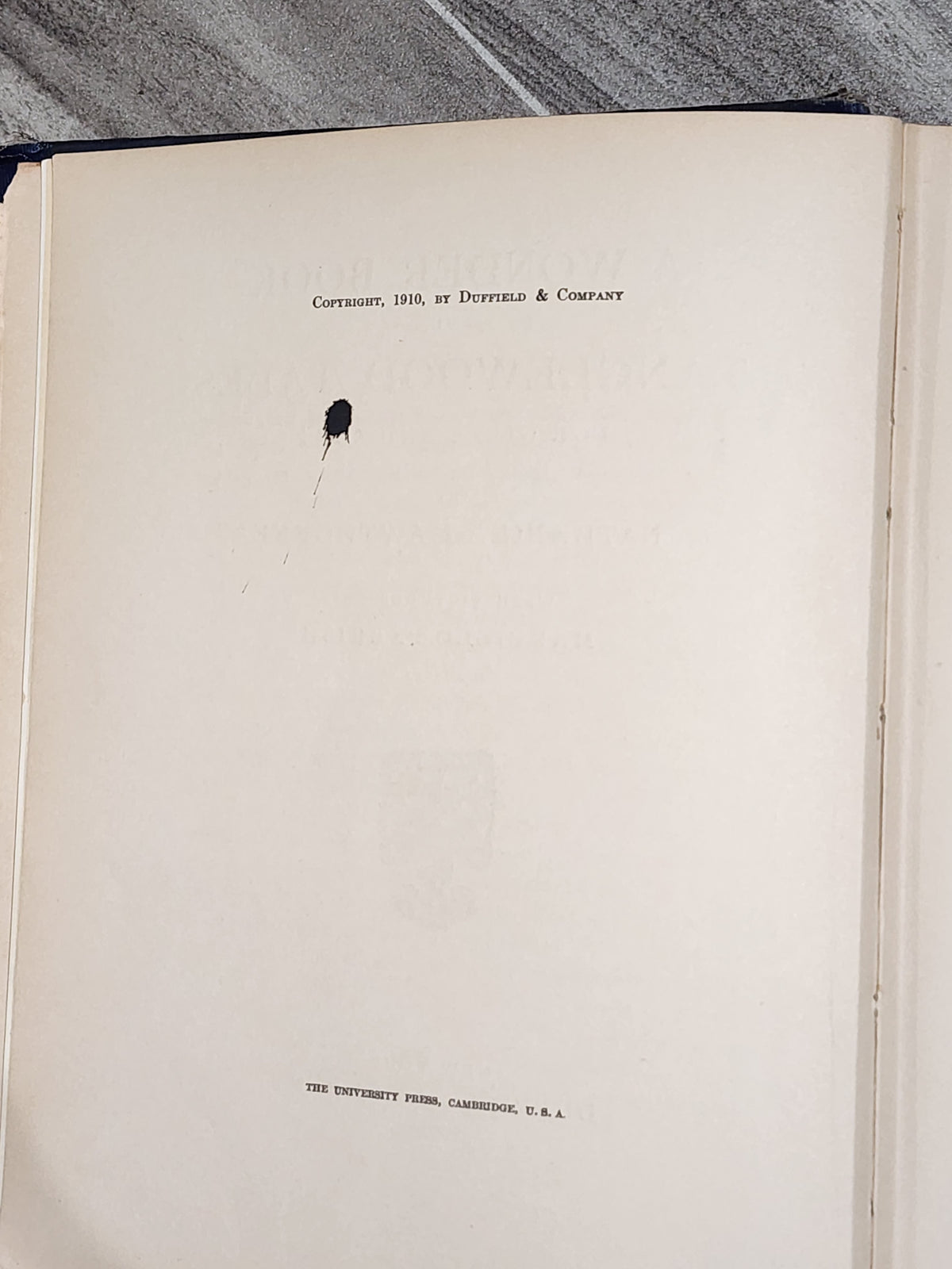 Book: A Wonder Book and Tanglewood Tales - Nathaniel Hawthorne