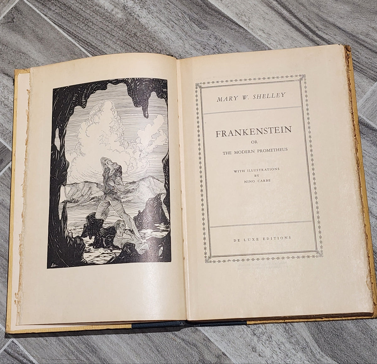 Book: Frankenstein - Mary Shelley
