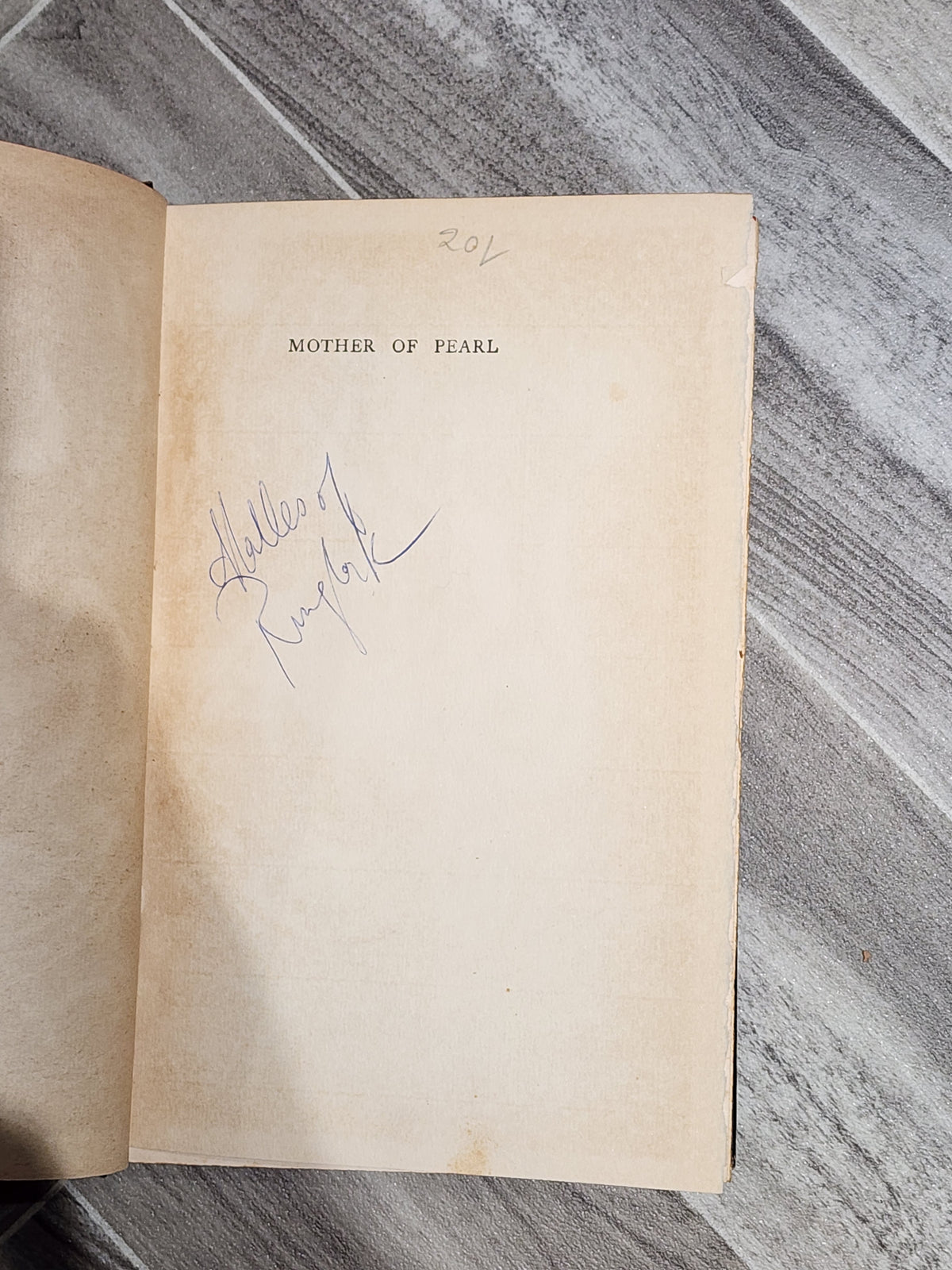 Book: Mother of Pearl - Anatole France
