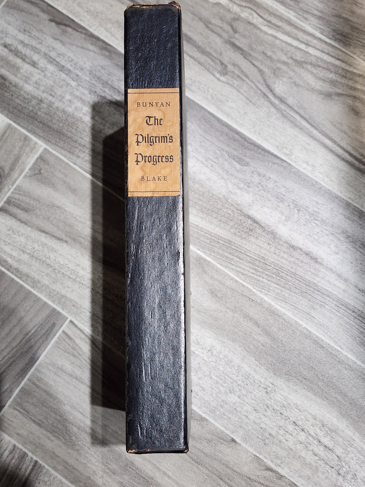 Book: The Pilgrims Progress - John Bunyan