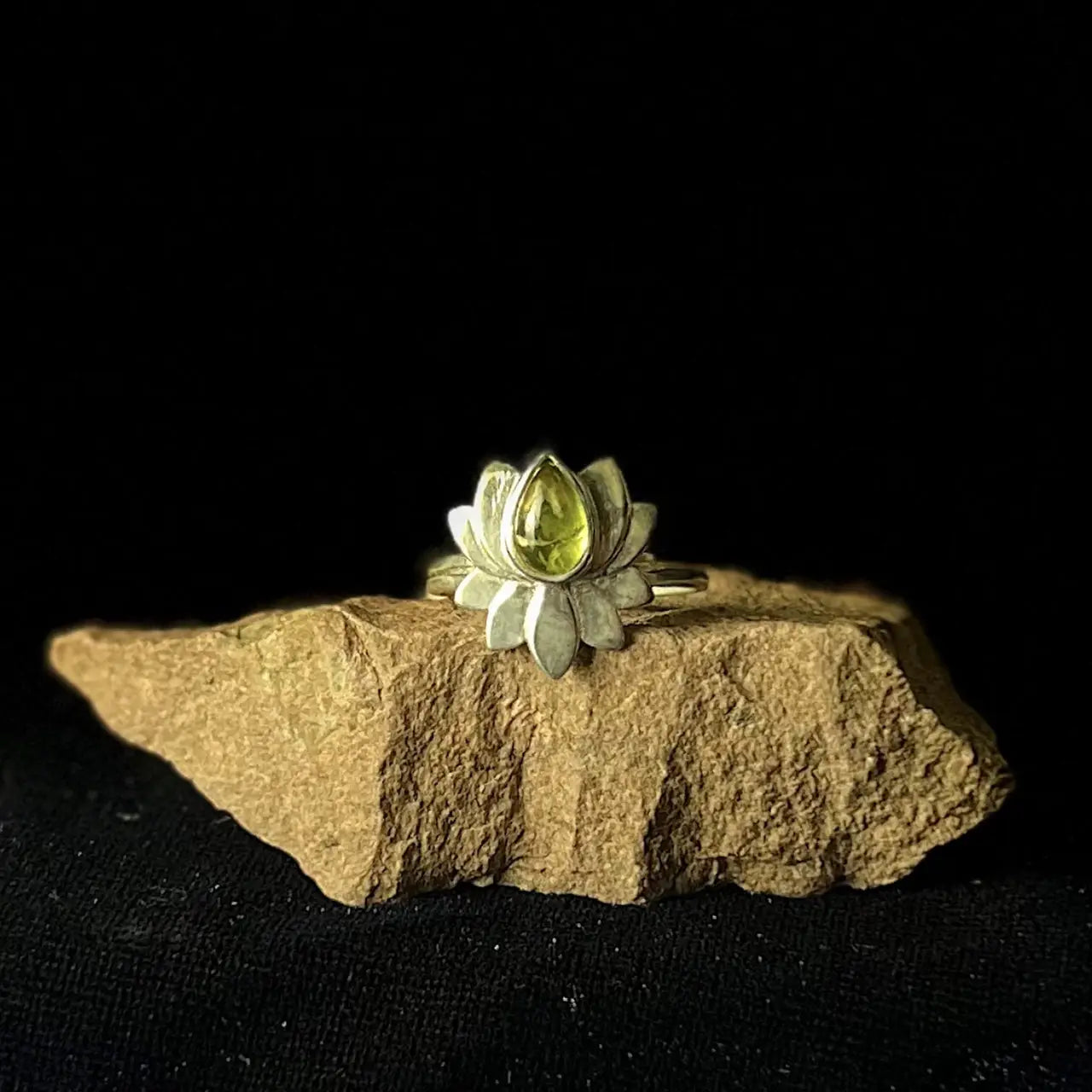 Rings: Peridot Lotus