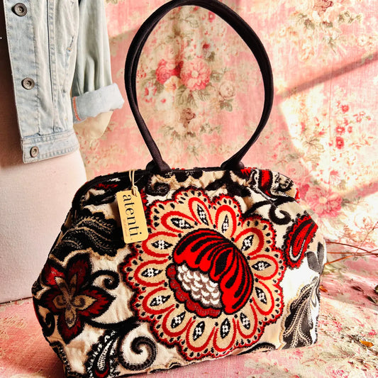 Carpet Bag: Paisley