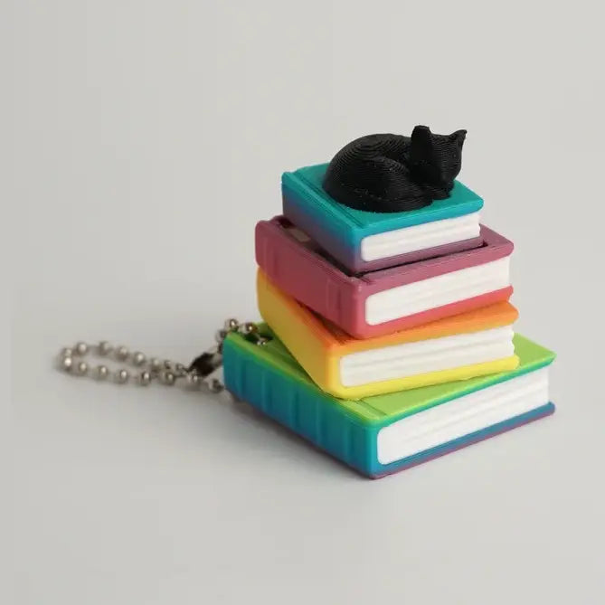3D Printed Keychain Cat on Books