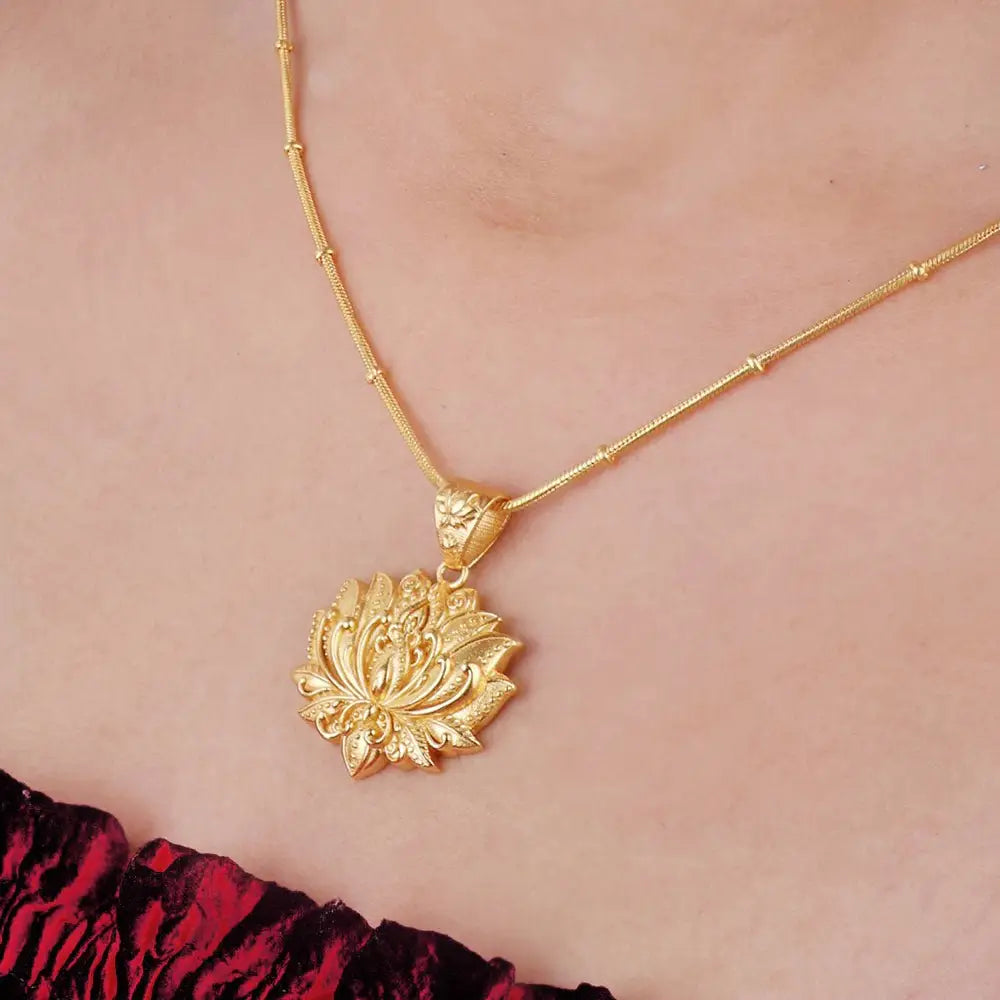 Necklace: Gold Plated Full Bloom Lotus