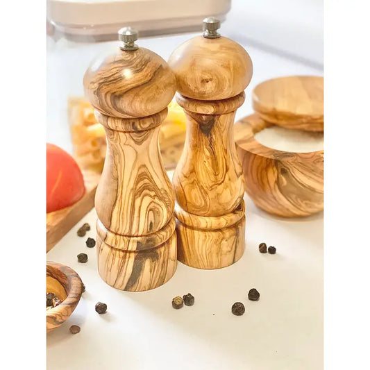 Salt/Pepper Mill: Olive Wood