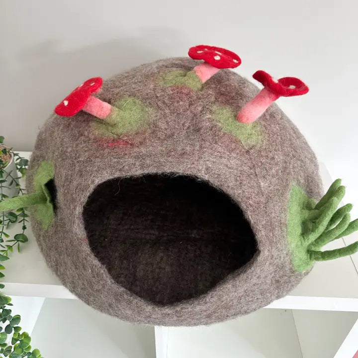 Felted Pet Bed/Cave: Mushroom
