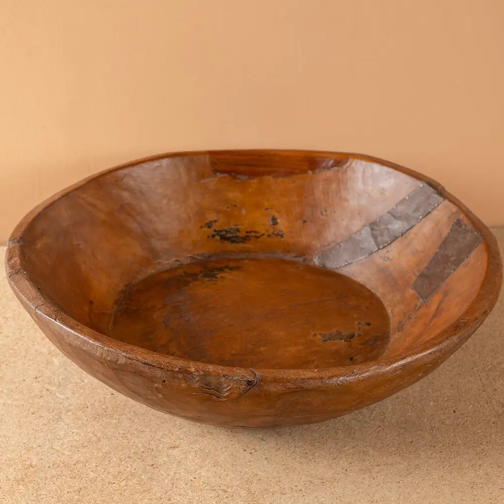 Bowl: Vintage Wooden Parat Bowl