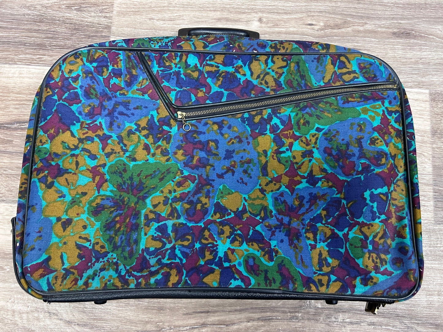 Luggage: A.D. Sutton & Sons 60's Butterfly/Mushroom Luggage Set (Second Chances)