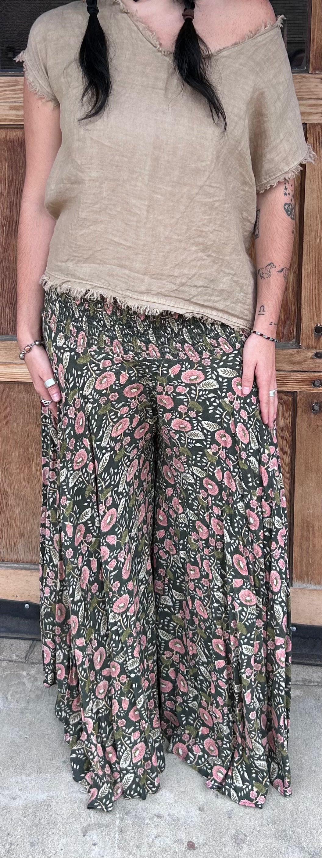 Pants: Natural Life Palazzo Pants (Second Chances)