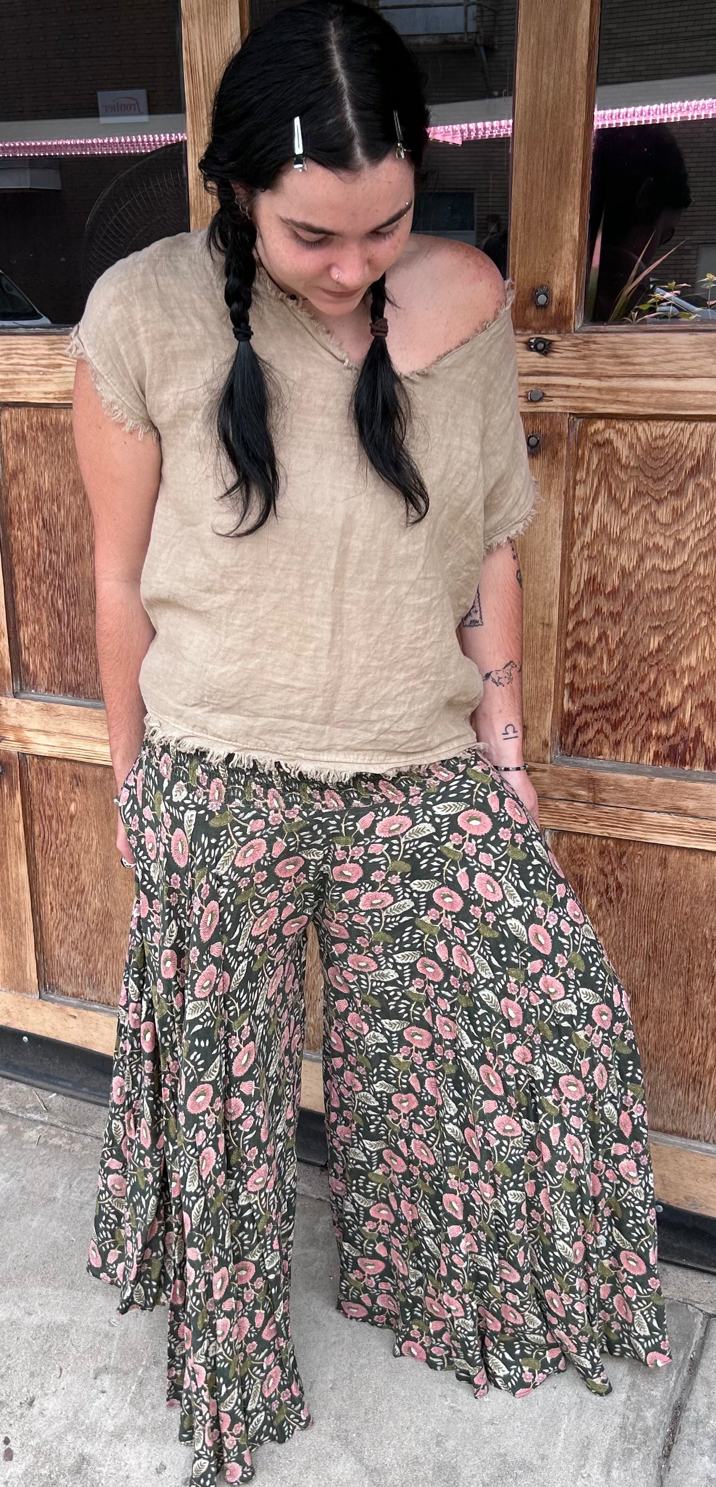 Pants: Natural Life Palazzo Pants (Second Chances)