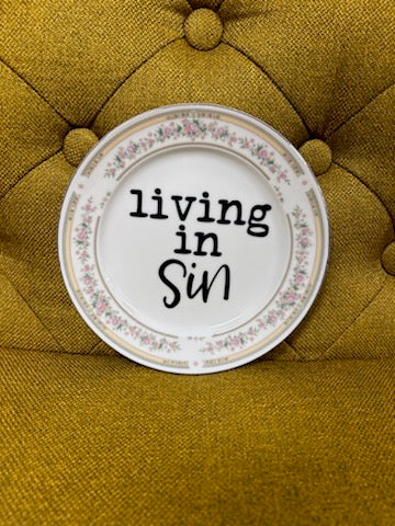 Plates: Upcycled Decorative Plates (Various Sizes/Sayings)