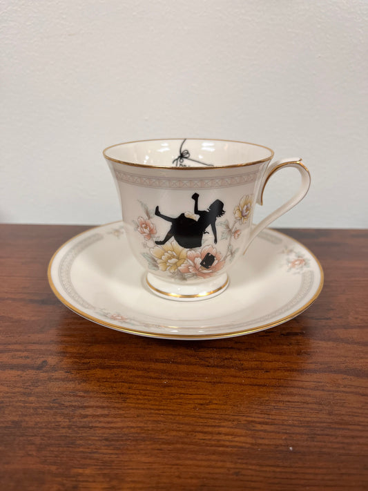 Teacups & Saucers: Alice in Wonderland