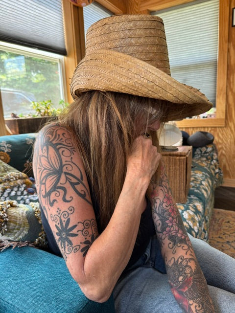 Hat: Vintage  Straw Garden Hat