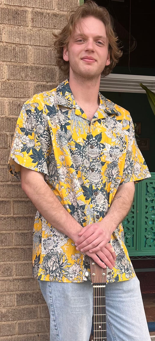 Men's Short Sleeve Shirt: Yellow Hawaiian Japanese Flower