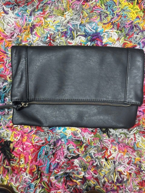 Purse: Sole Society Leather Clutch (Second Chances)