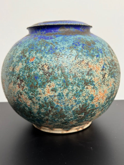 Pottery: Handmade Ceramic Pot (Pre-loved)