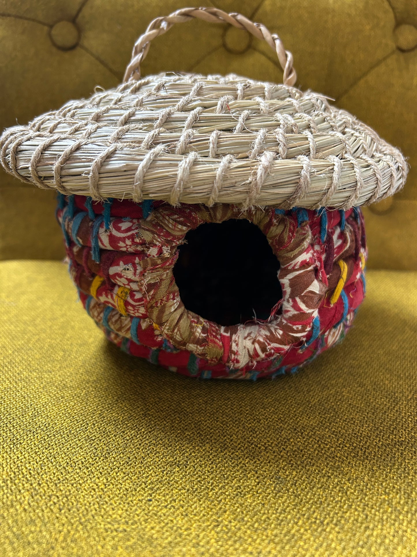 Birdhouse: Acorn Sari (Two Color)