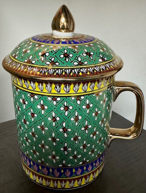 Tea Cup: Thai Gold Leaf & Hand Painted Tea Cup w/Lid