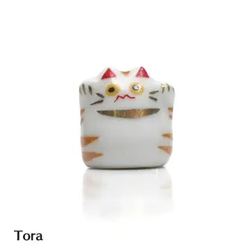Charms: Super Tiny Cat (Maneki-neko)