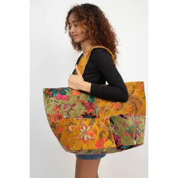 Bag: Quilted Patchwork Weekender (Two Colors)