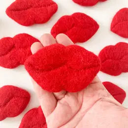 Felted Kissy Lips