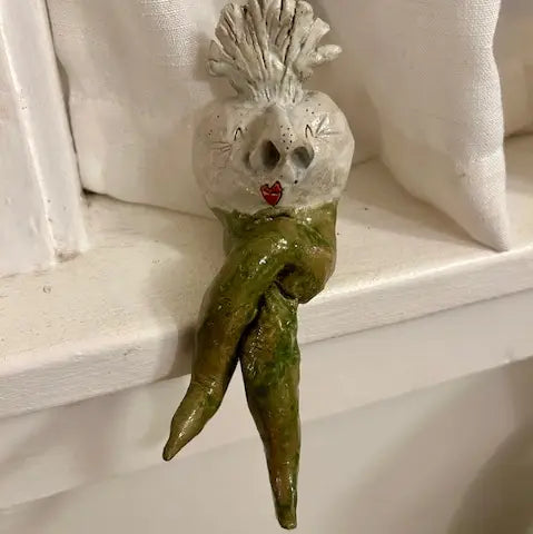 Statue: Sitting Onion