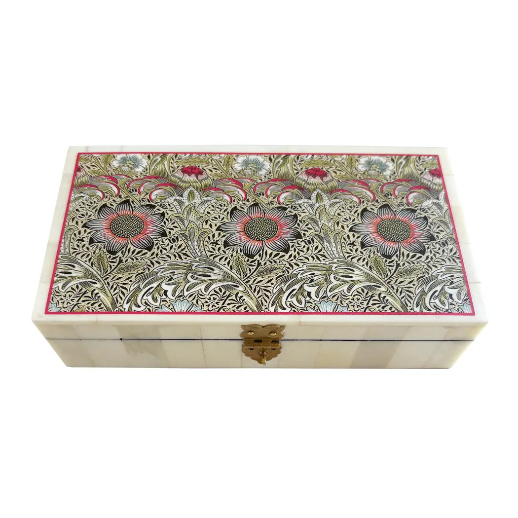 Box: William Morris Corncockle