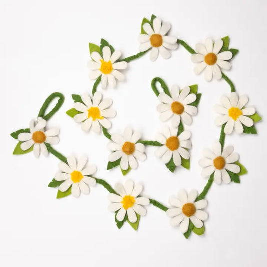 Garland: Felted Daisies